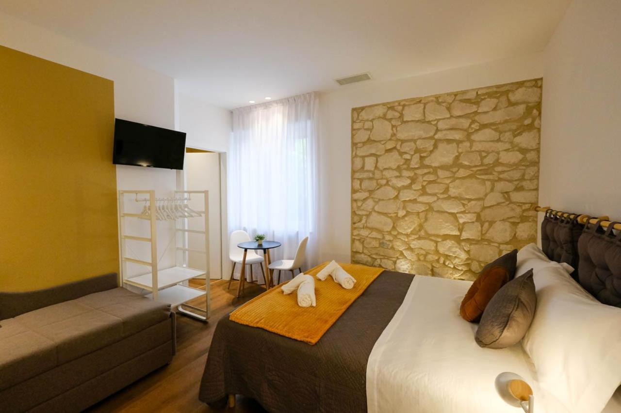 Verona Sweet Rooms - Affitti Brevi Italia Luaran gambar